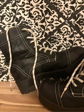 Women's Black Synthetic Ankle Combat Boots Lace Up Round Toe JODI 2112 Size 6